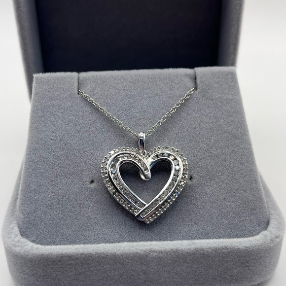 Jewelry - 0.50 CT Natural Diamond Large Heart Sterling Silver Necklace